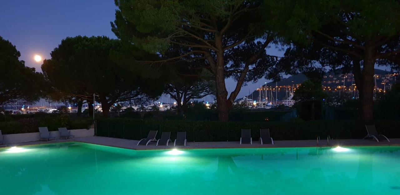 Garden And Beach Sea View Apartment Cannes 망들리유 라 나플 외부 사진